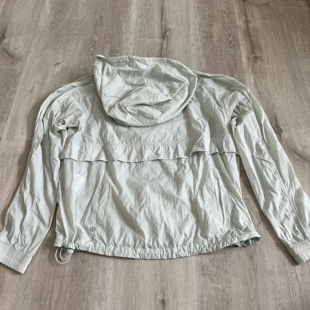 Lululemon Hood Lite Packable Jacket Island Mist Women 8 Glyde Active Lightweight